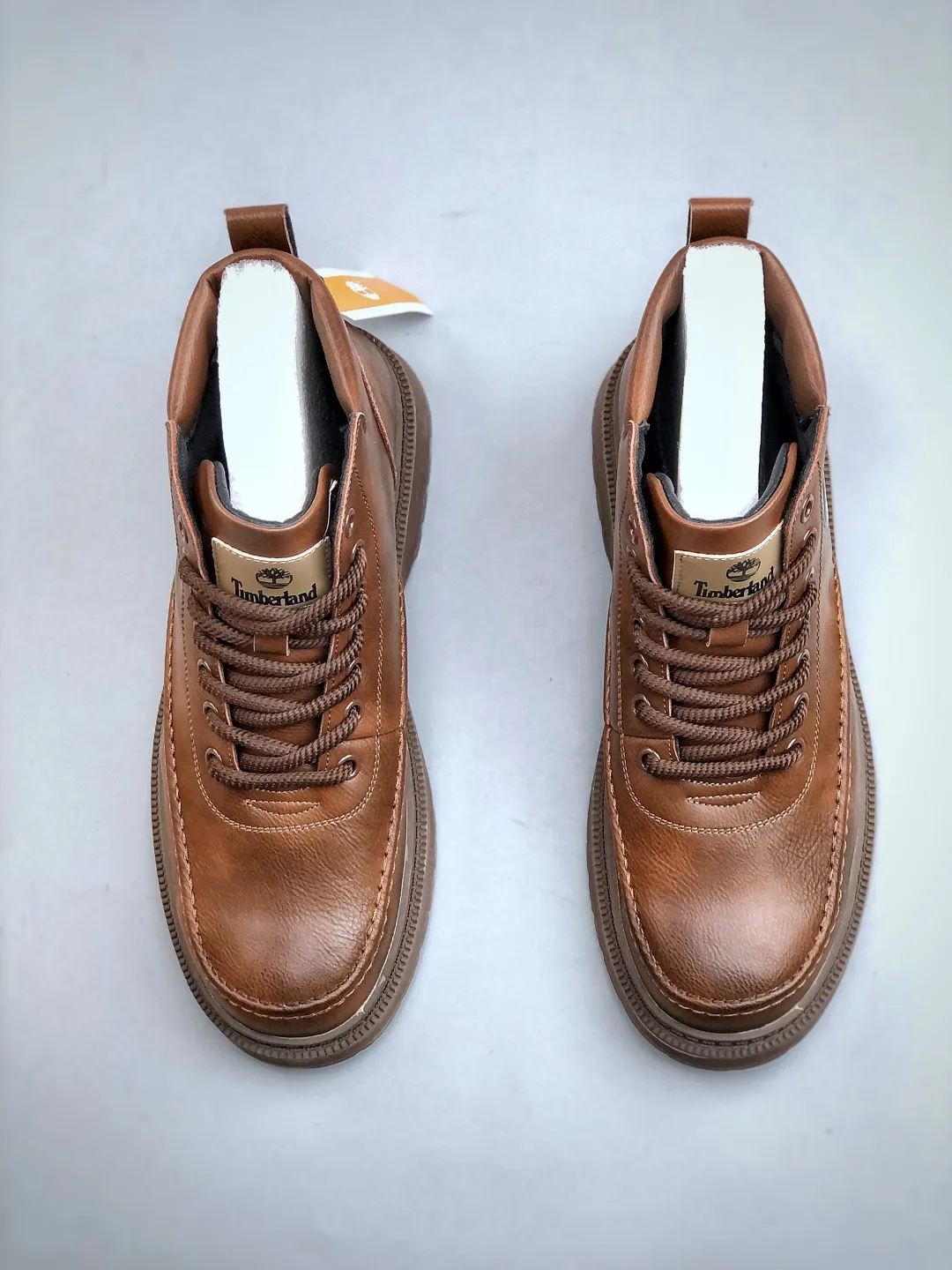 💰480 /Timberland Timberland/Timberland classic model 25ss new high-top, classic re-creation, brand new upgrade, Guangdong factory quality, original box and original packaging, the fabric is made of Italian top frosted cowhide, with anti-odor and anti-corrosion genuine leather latex insoles, giving you a perfect wearing experience. High-quality and durable, a must-have for sportsmen. Specializes in not looking handsome. High-quality, first-class foot feel. Exclusive supply. Item number: TB23066 Size: 38-44